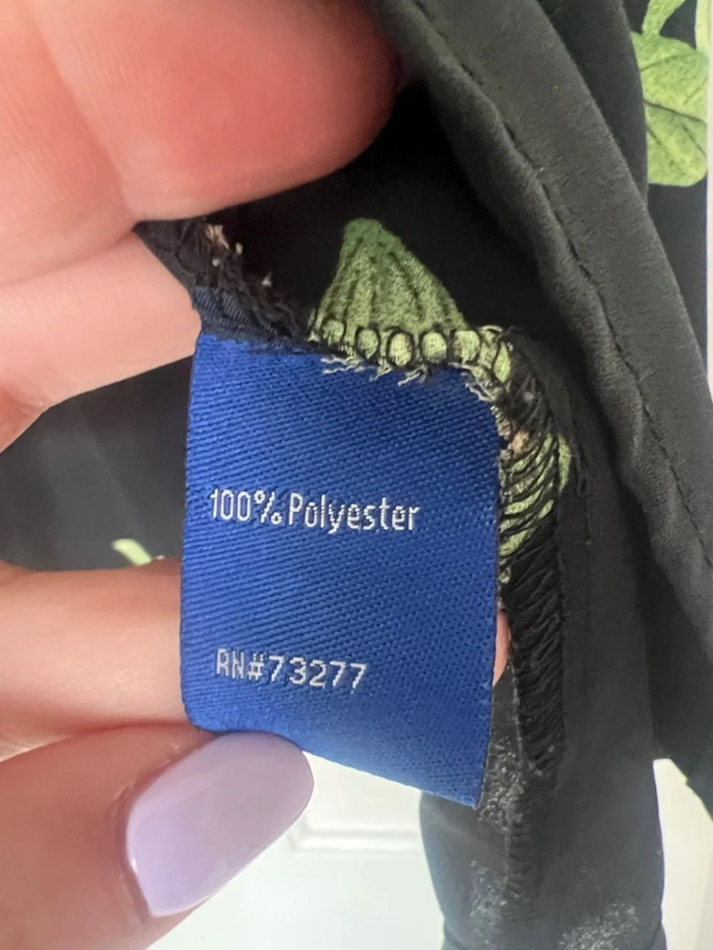 Apt. 9 Black Floral V-Neck Sleeveless Camisole - Picture 4 of 6